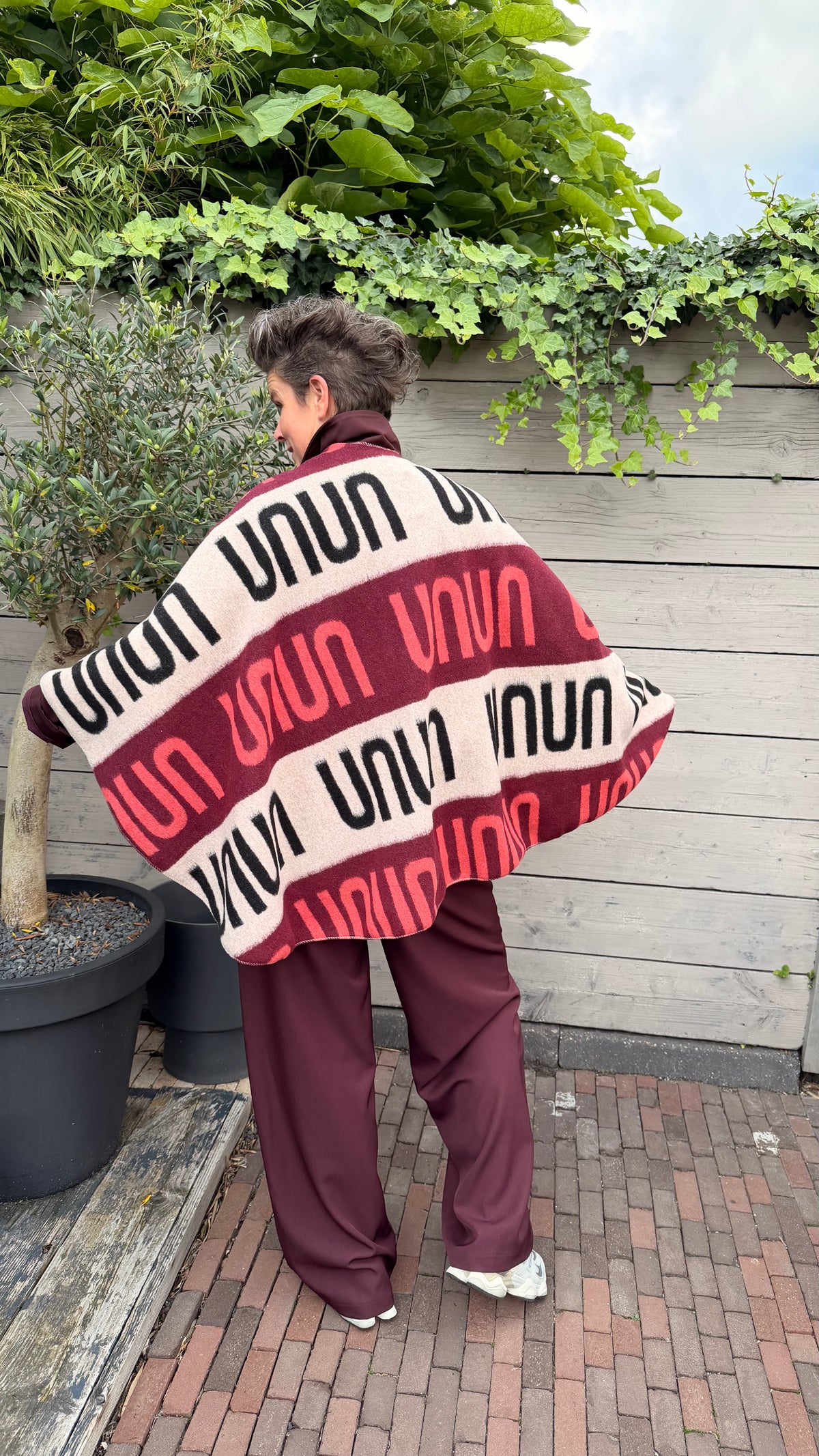 Poncho Saskia