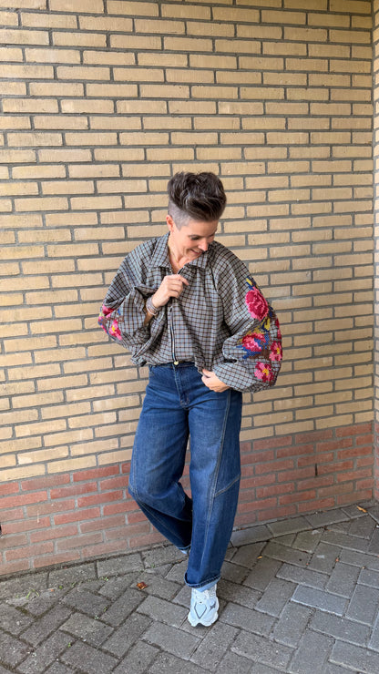 Jasje Bloom – Geborduurde Bomber.