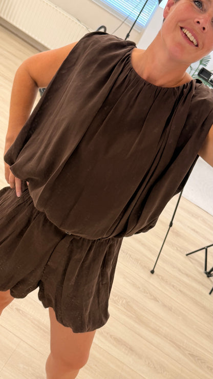 Top Belle Ambika