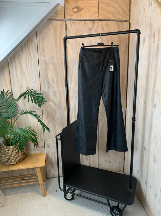 Nr 139 letherlook broek