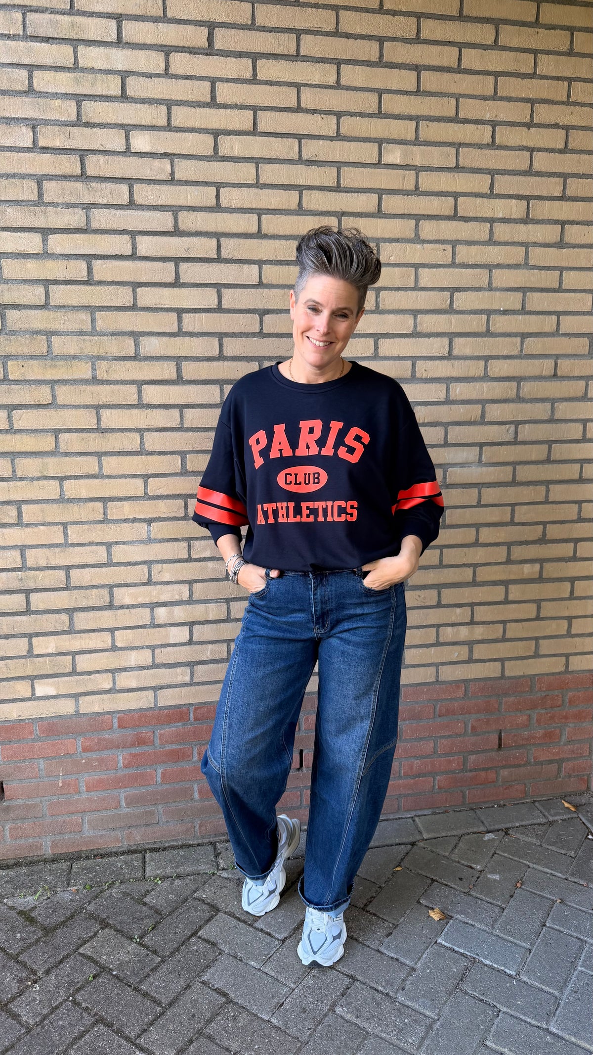 Sweater Paris club
