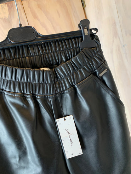 Nr 117 letterlook broek Ambika