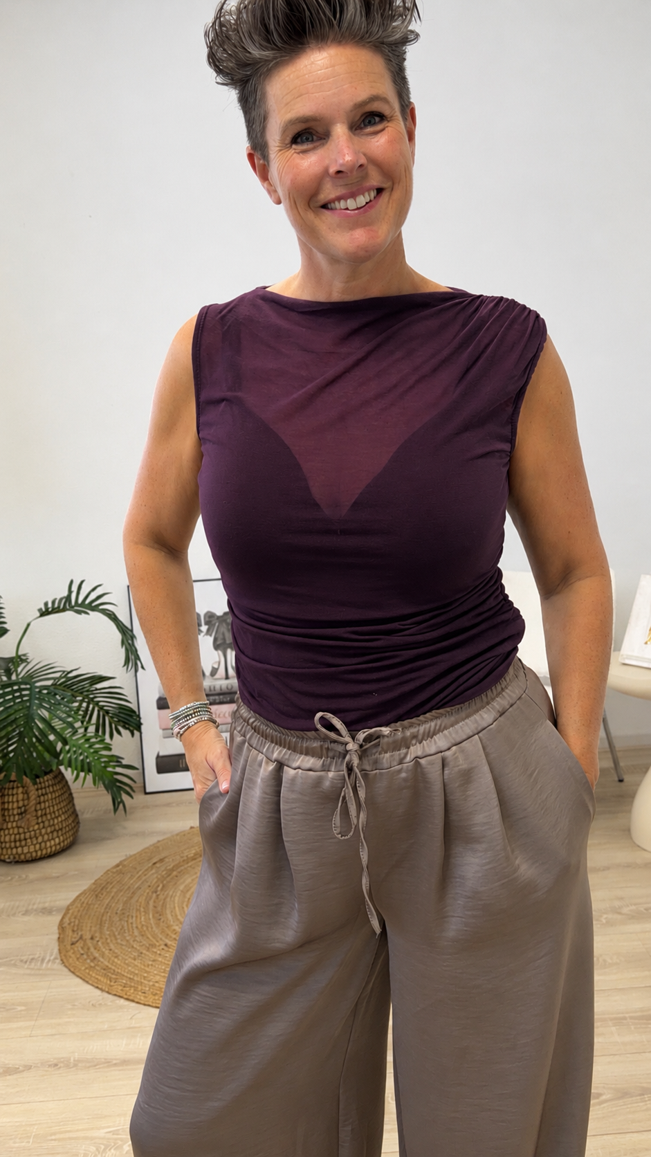 Top Paulien Ambika